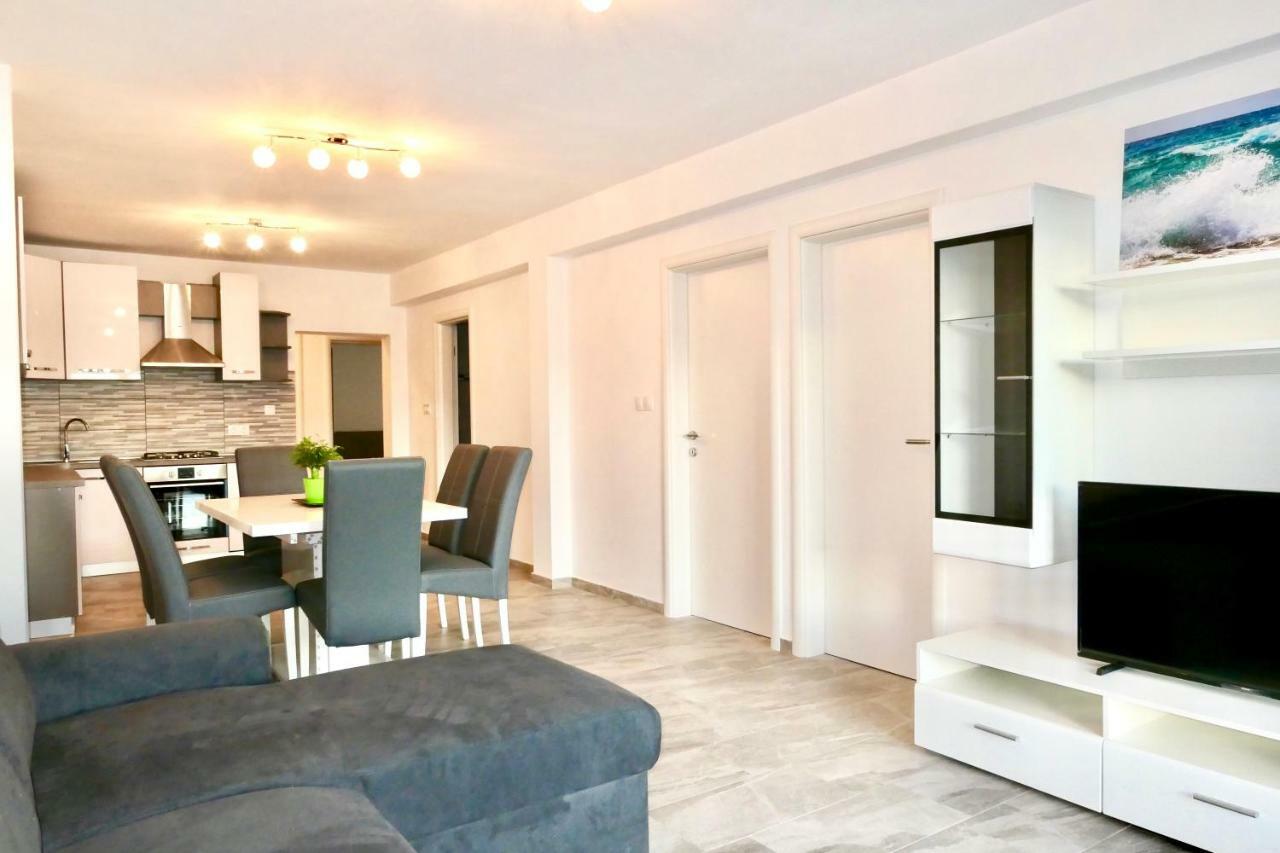 Antonia Apartments Zavalatica Εξωτερικό φωτογραφία