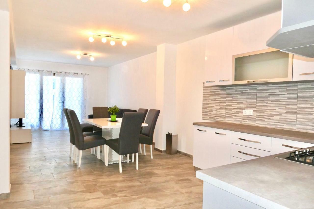Antonia Apartments Zavalatica Εξωτερικό φωτογραφία